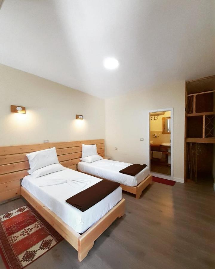 At Pikotiko'S - Korca City Rooms For Rent Exterior foto