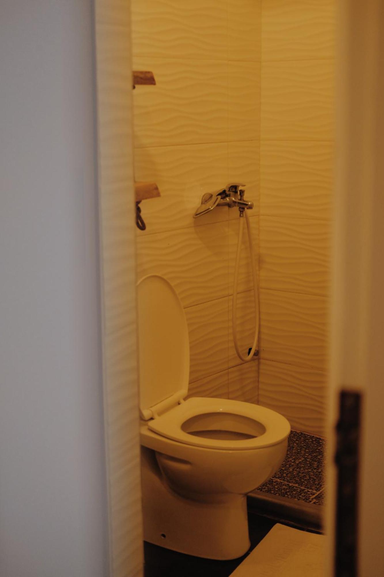At Pikotiko'S - Korca City Rooms For Rent Exterior foto