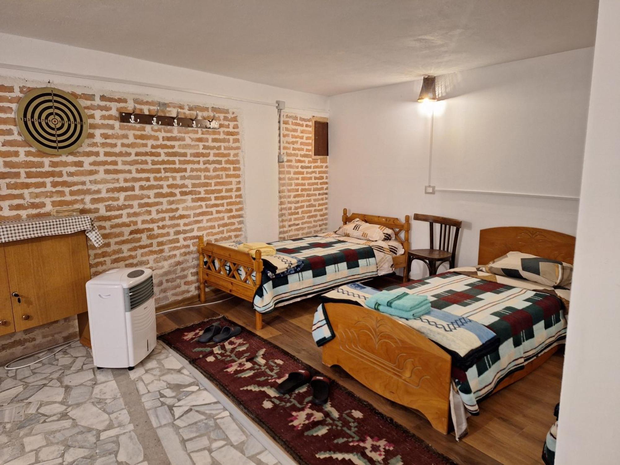 At Pikotiko'S - Korca City Rooms For Rent Exterior foto